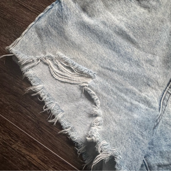 COTTON ON Distressed Jean Shorts 4 - Picture 5 of 5